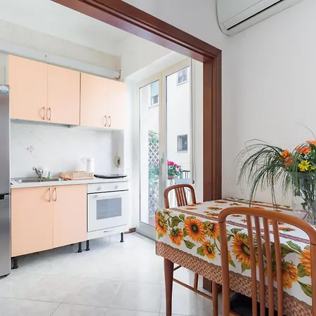 Augusto 42 By Dimorra Διαμέρισμα