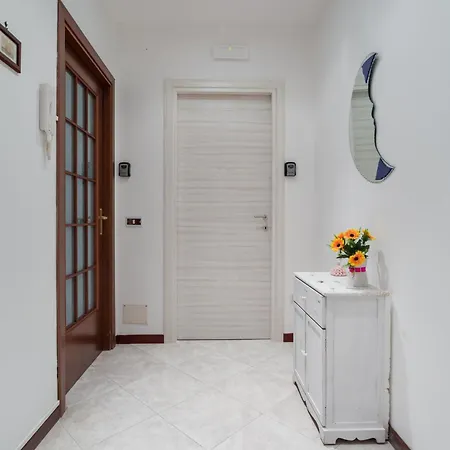 Apartment Augusto 42 By Dimorra