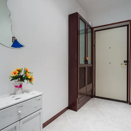 Apartment Augusto 42 By Dimorra Naples